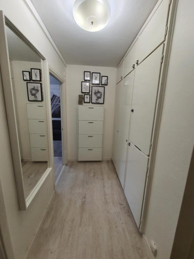 Close To The Metro And The Beach!!! With A View Of The Scandinavian Forest Stockholm Ngoại thất bức ảnh